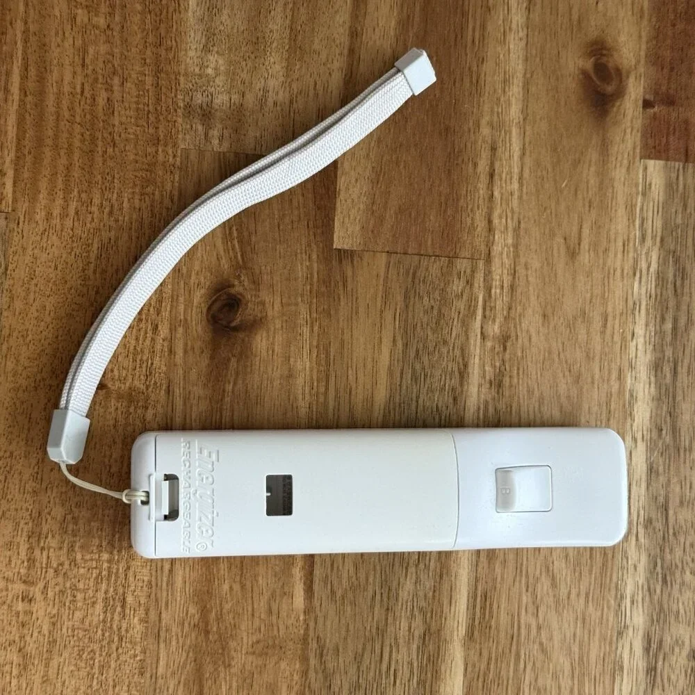 OEM Nintendo‎ Wii Remote White Controller Works Tested Official Authentic READ!*